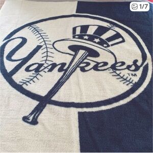 Vintage Biederlack Genuine Merchandise MLB New York Yankees Fuzzy Blanket 🟥⬜️🟦